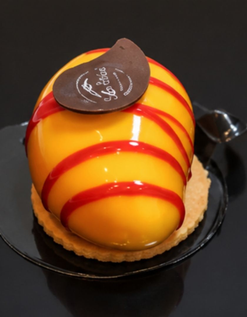 Bolo espelhado de caramelo da San Remo